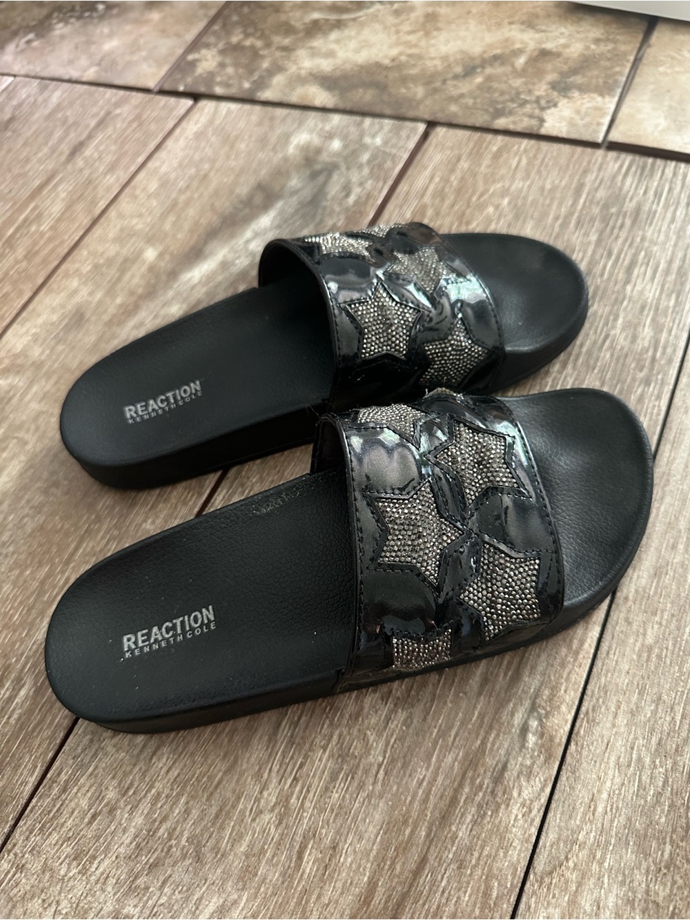 Reaction Kenneth Cole Black Slide Sandals with Star Stud Detail